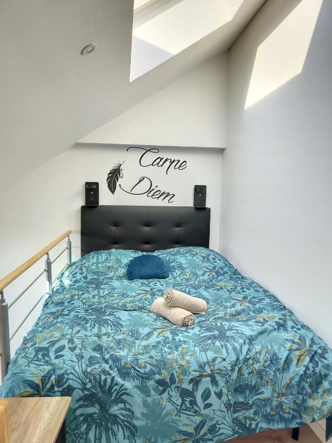 Sublime Appart Renove Duplex Centre Ville 4Pers Wifi Saint-Quentin  Exteriér fotografie